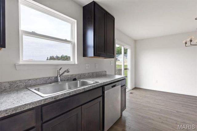 1567 Salerno Drive, St Louis, MO 63133