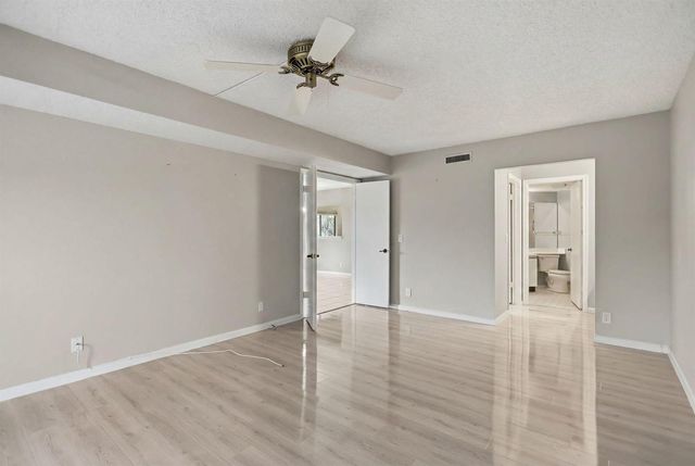 10110 Cedar Point Boulevard 206, Boynton Beach, FL 33437