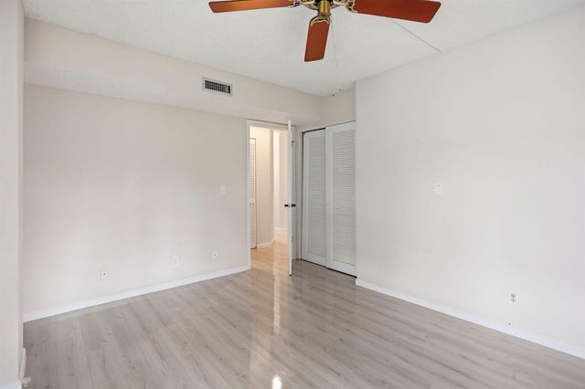 10110 Cedar Point Boulevard 206, Boynton Beach, FL 33437