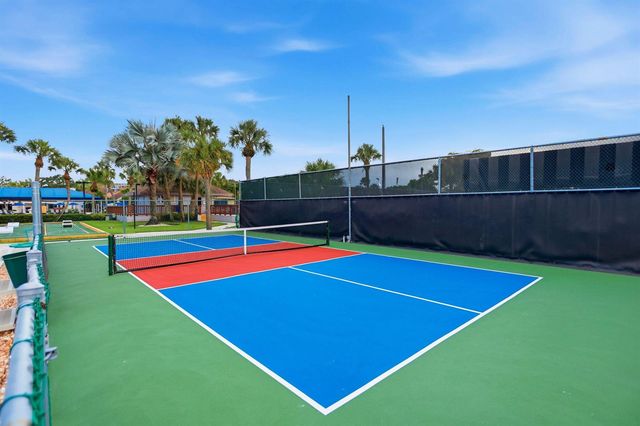 10110 Cedar Point Boulevard 206, Boynton Beach, FL 33437