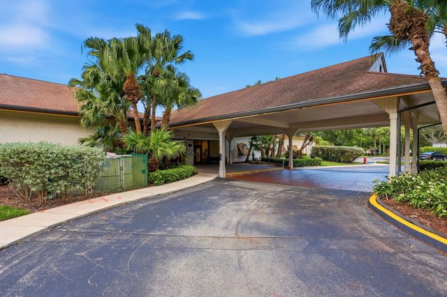 10110 Cedar Point Boulevard 206, Boynton Beach, FL 33437