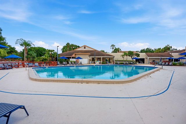 10110 Cedar Point Boulevard 206, Boynton Beach, FL 33437