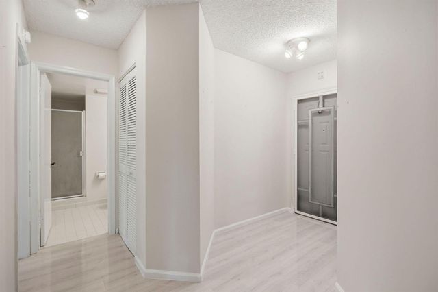 10110 Cedar Point Boulevard 206, Boynton Beach, FL 33437