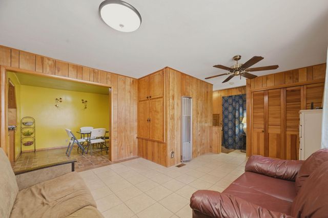 1138 N Sheridan St, Wichita, KS 67203