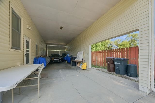 1138 N Sheridan St, Wichita, KS 67203