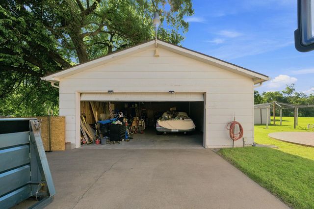 1138 N Sheridan St, Wichita, KS 67203