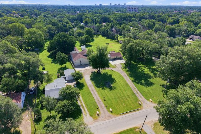1138 N Sheridan St, Wichita, KS 67203