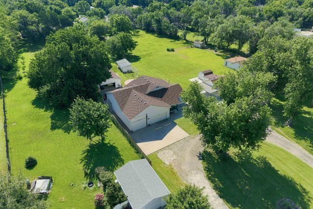 1138 N Sheridan St, Wichita, KS 67203