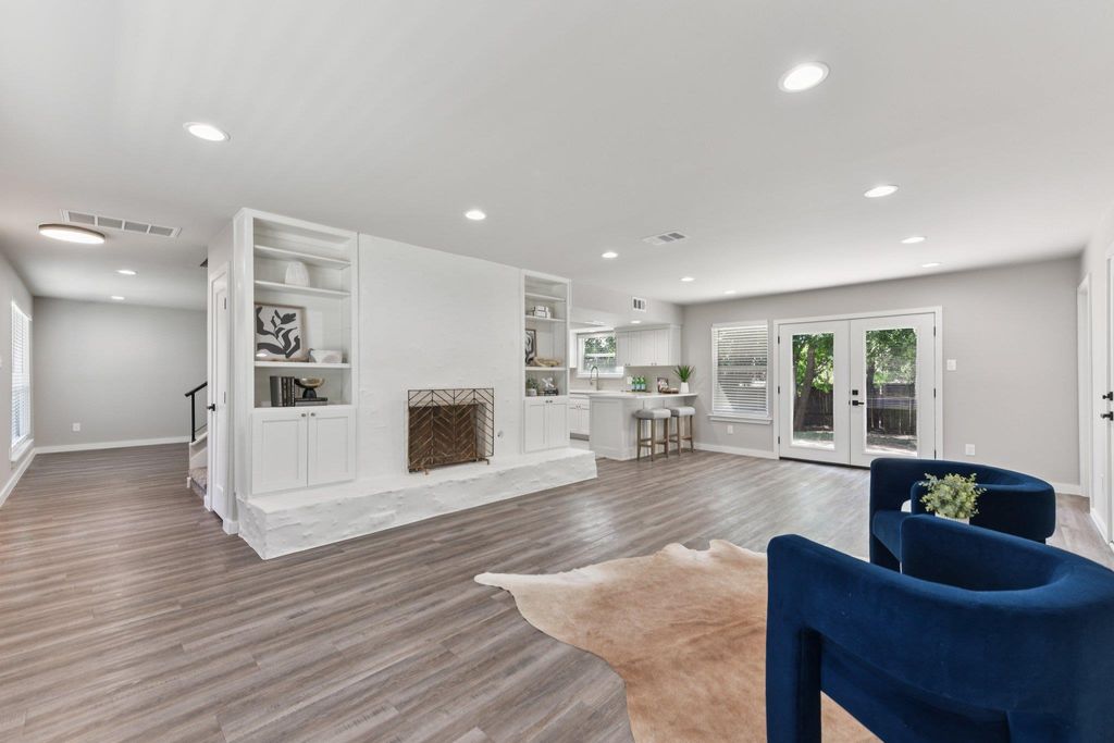2011 Malvern Hill DR, Austin, TX 78745