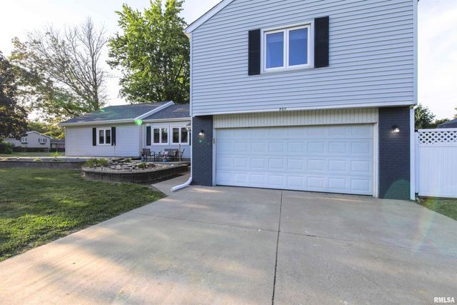 713 GRANDVIEW Way, Germantown Hills, IL 61548
