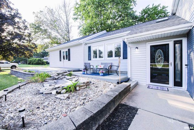 713 GRANDVIEW Way, Germantown Hills, IL 61548