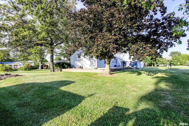 713 GRANDVIEW Way, Germantown Hills, IL 61548