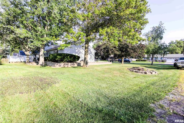 713 GRANDVIEW Way, Germantown Hills, IL 61548