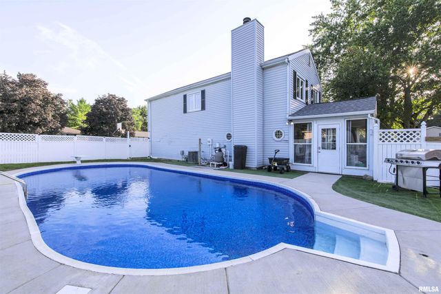 713 GRANDVIEW Way, Germantown Hills, IL 61548