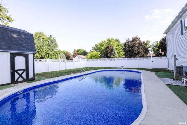 713 GRANDVIEW Way, Germantown Hills, IL 61548