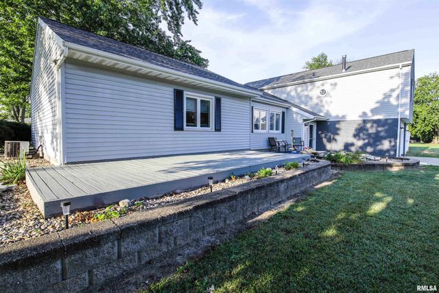 713 GRANDVIEW Way, Germantown Hills, IL 61548