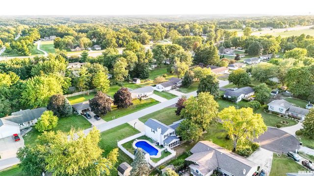 713 GRANDVIEW Way, Germantown Hills, IL 61548