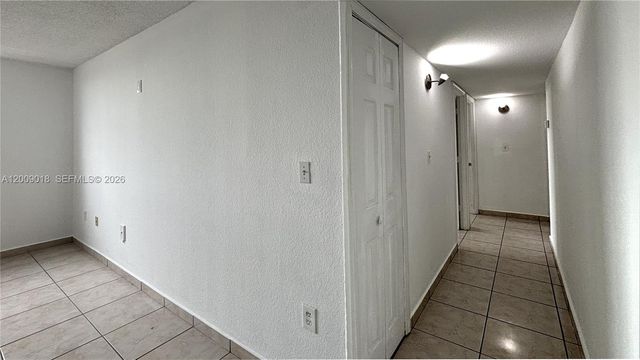 666 W 81st St 304, Hialeah, FL 33014