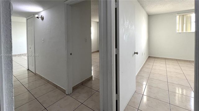 666 W 81st St 304, Hialeah, FL 33014