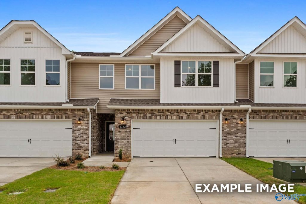 1751 Stampede Circle 40, Huntsville, AL 35803