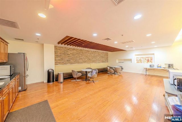 450 Commerce Boulevard A, Carlstadt, NJ 07072