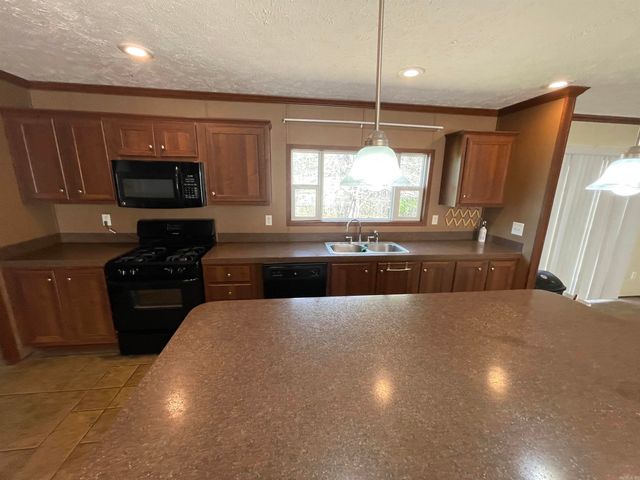 12566 Chambers Road, Bauxite, AR 72011