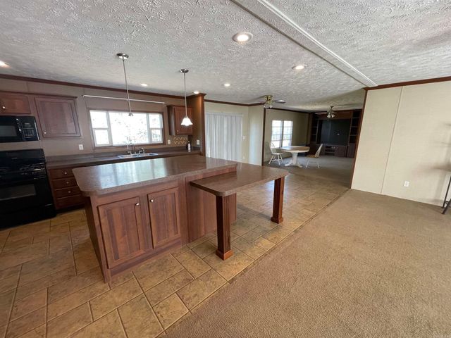 12566 Chambers Road, Bauxite, AR 72011