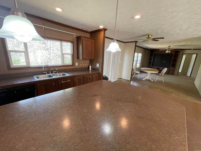 12566 Chambers Road, Bauxite, AR 72011