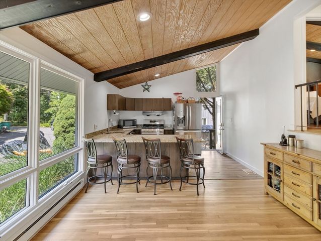 10 Mountain Road, Easton, MA 02356