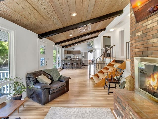 10 Mountain Road, Easton, MA 02356