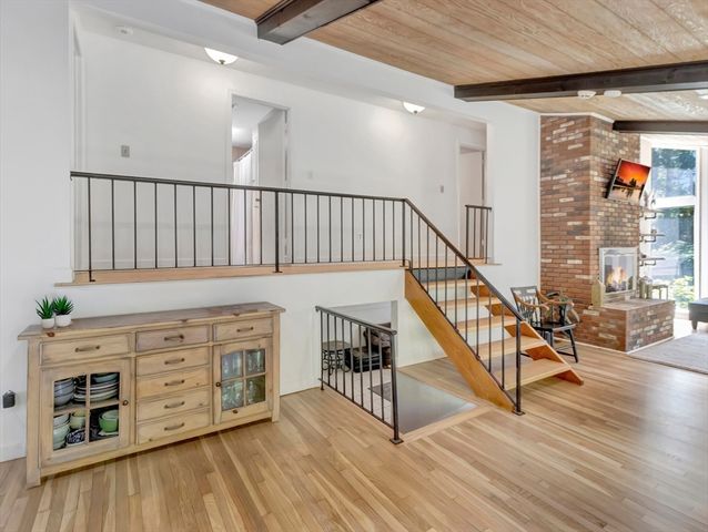 10 Mountain Road, Easton, MA 02356