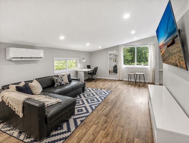 10 Mountain Road, Easton, MA 02356