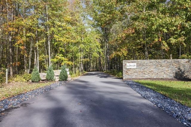 6941 Youngren Road, Harbert, MI 49115