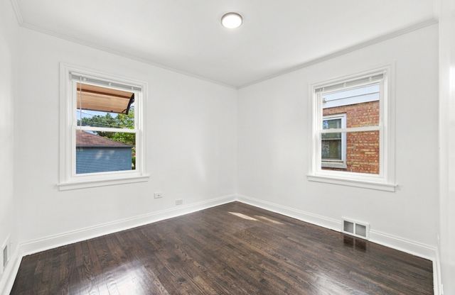 117 Morris Avenue, Bellwood, IL 60104