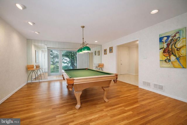 11 BUFFALO RUN, East Brunswick, NJ 08816