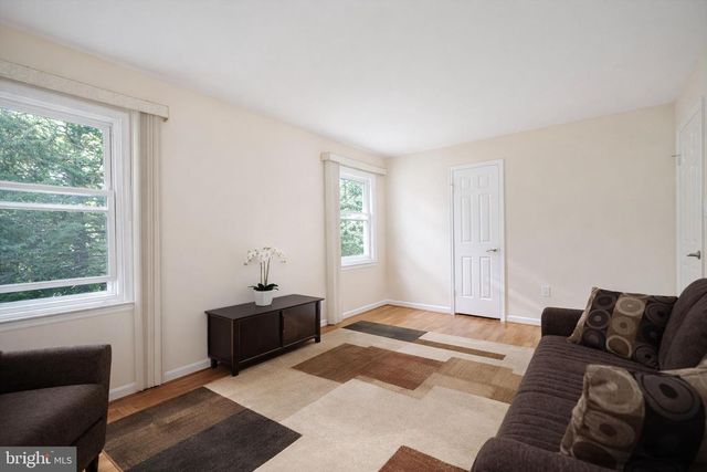 11 BUFFALO RUN, East Brunswick, NJ 08816