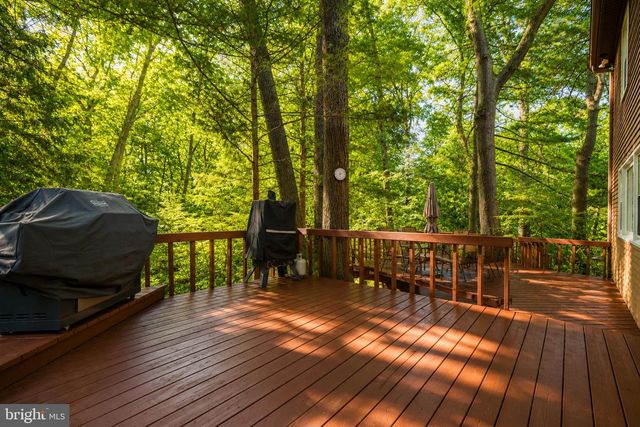 11 BUFFALO RUN, East Brunswick, NJ 08816