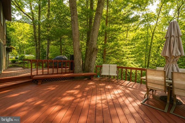 11 BUFFALO RUN, East Brunswick, NJ 08816