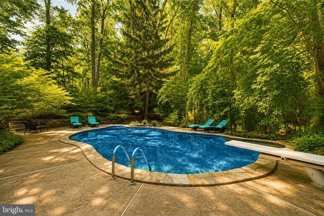 11 BUFFALO RUN, East Brunswick, NJ 08816