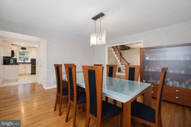 11 BUFFALO RUN, East Brunswick, NJ 08816