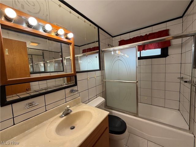 2435 Didrickson Drive, Lorain, OH 44053