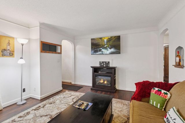 6533 Bloomington Avenue, Richfield, MN 55423