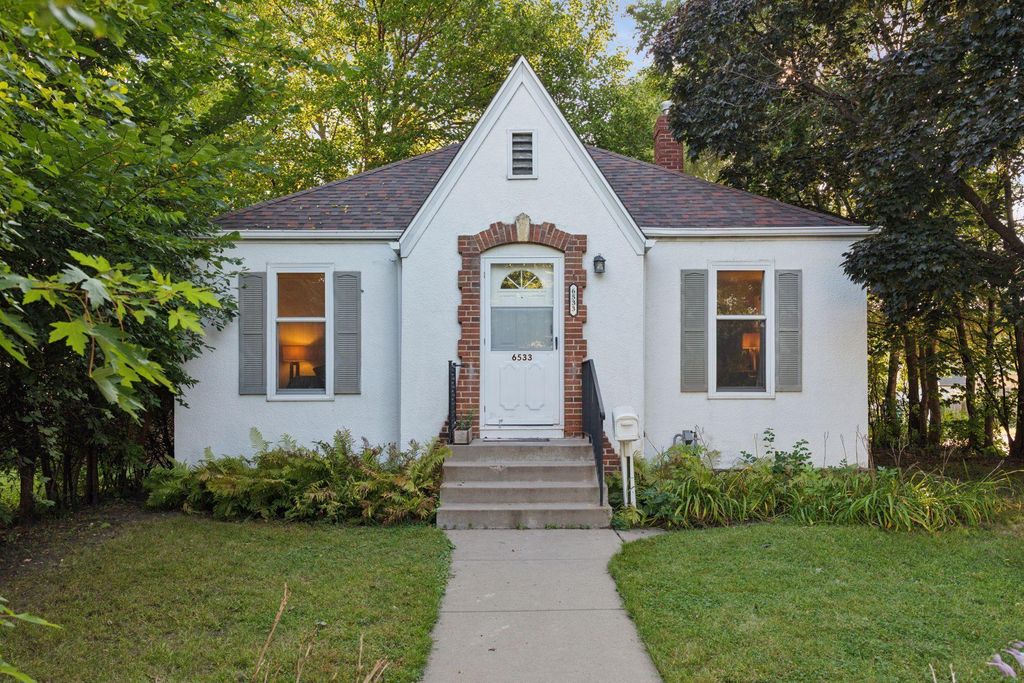 6533 Bloomington Avenue, Richfield, MN 55423
