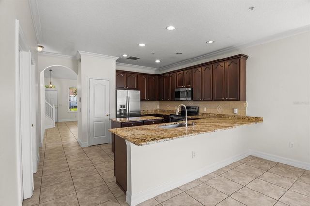 10550 EASTPARK WOODS DRIVE, Orlando, FL 32832