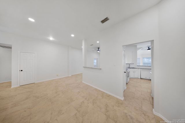 9523 Black Thorn, San Antonio, TX 78240