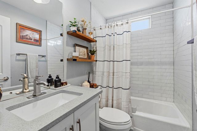 805 Nile ST, Austin, TX 78702