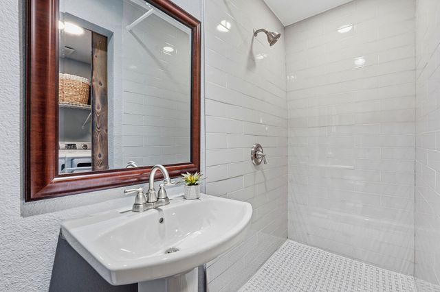 805 Nile ST, Austin, TX 78702