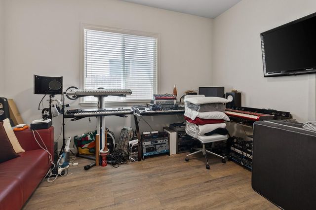2412 Trident Dr, Modesto, CA 95355