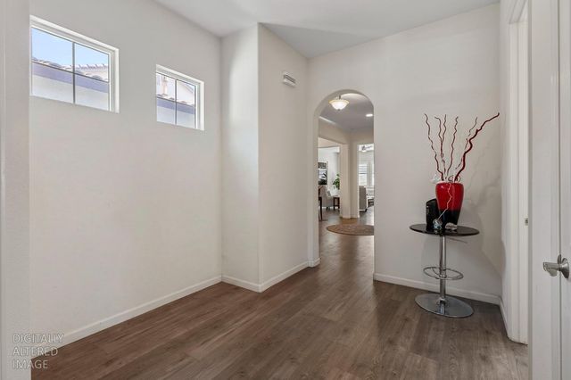 2412 Trident Dr, Modesto, CA 95355