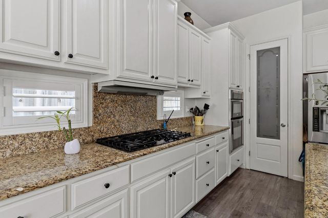 2412 Trident Dr, Modesto, CA 95355